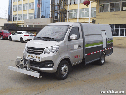 程力專用汽車股份有限公司國六長(zhǎng)安路面養(yǎng)護(hù)車